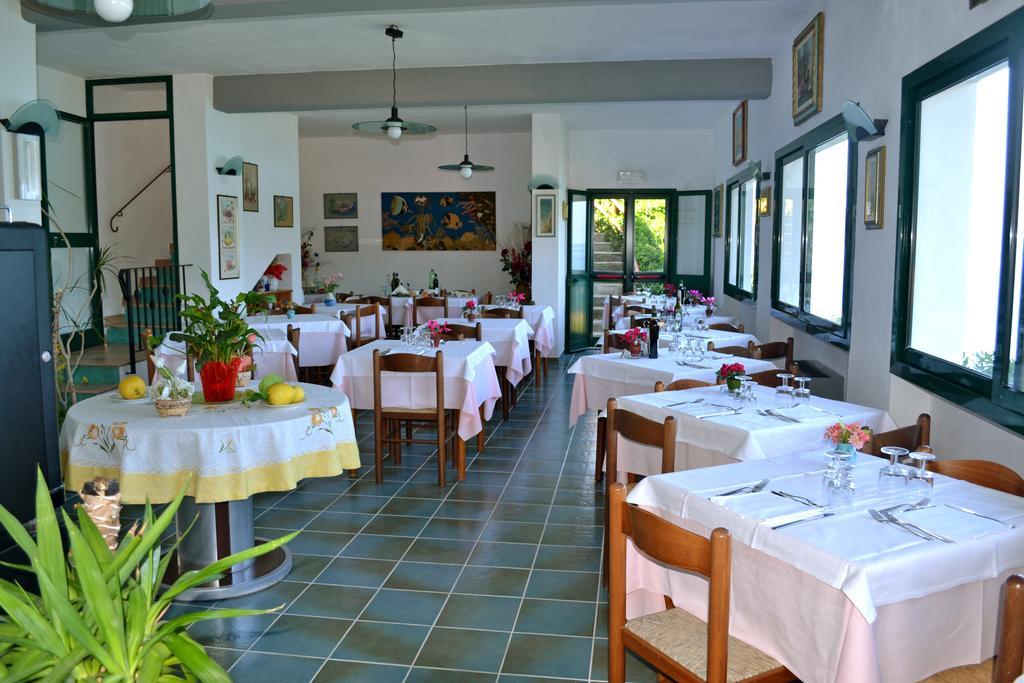 Hotel Scoglio Bianco Portoferraio Exterior foto